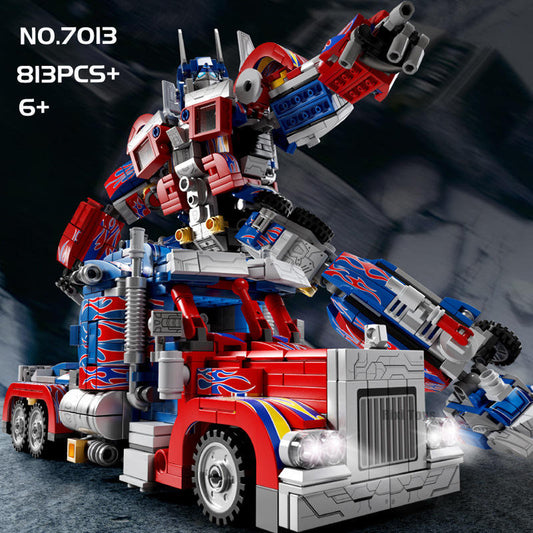 Optimus prime Deformation Robot 2 in One - 813 pcs