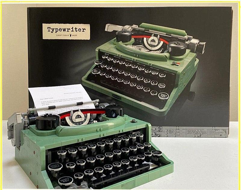 [Pre-Order] Retro typewriter building blocks set - 2079 pcs